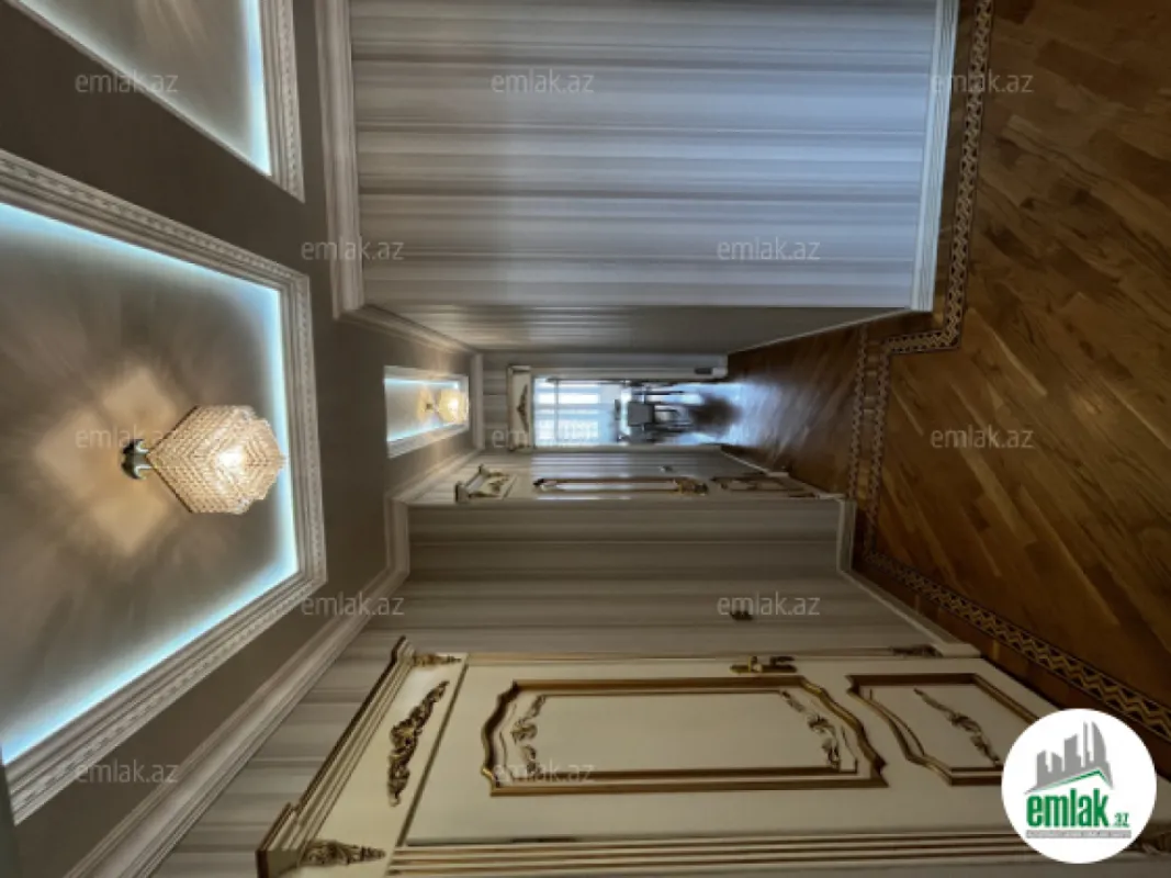 Satılır 3 otaqlı yeni tikili 128 m²