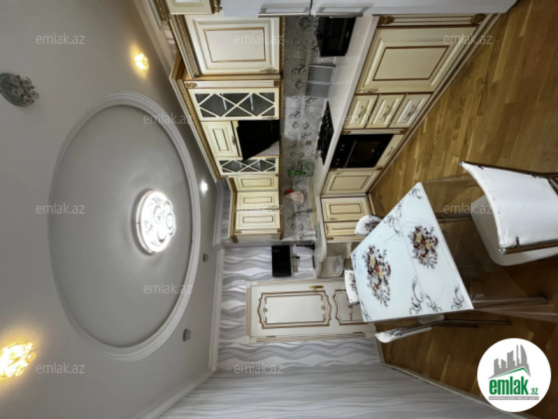 Satılır 3 otaqlı yeni tikili 128 m²