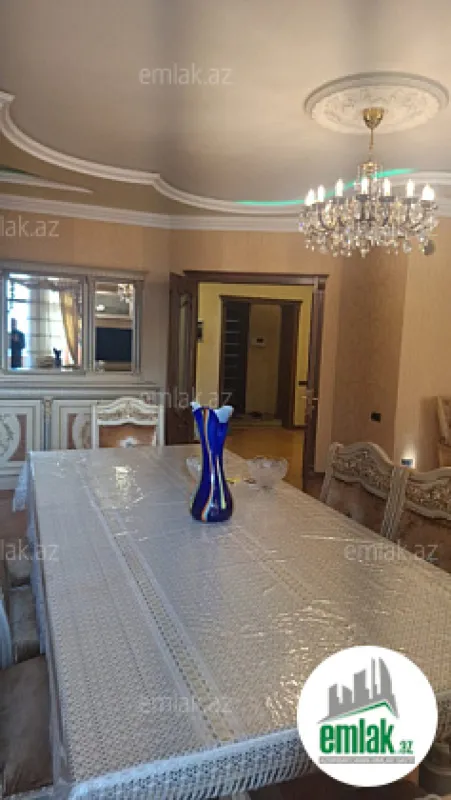 Satılır 5 otaqlı yeni tikili 242 m²