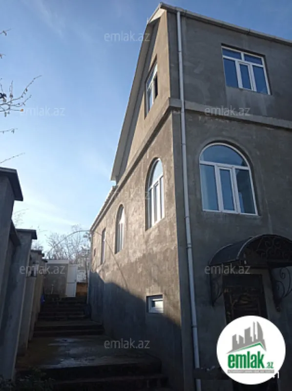 Satılır 1 otaqlı həyət evi 10 m²