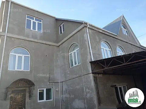 Satılır 1 otaqlı həyət evi 10 m²