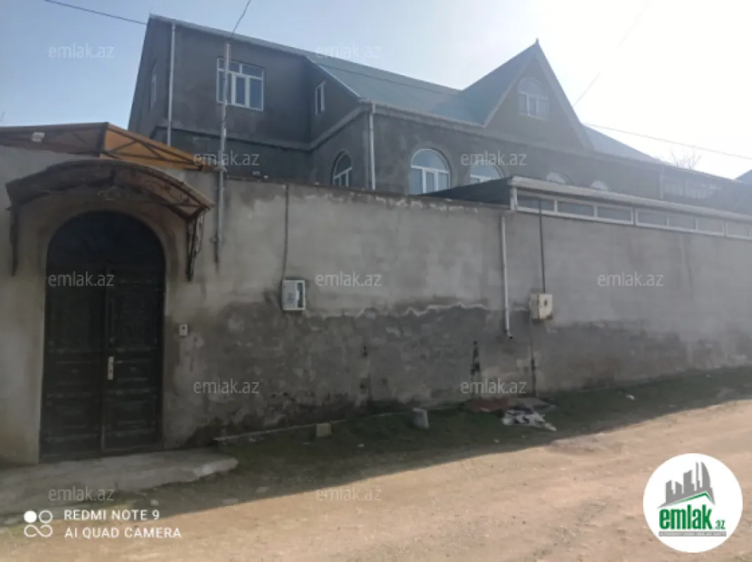 Satılır 1 otaqlı həyət evi 10 m²
