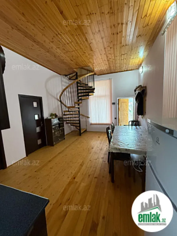 Satılır 4 otaqlı mənzil 180 m²