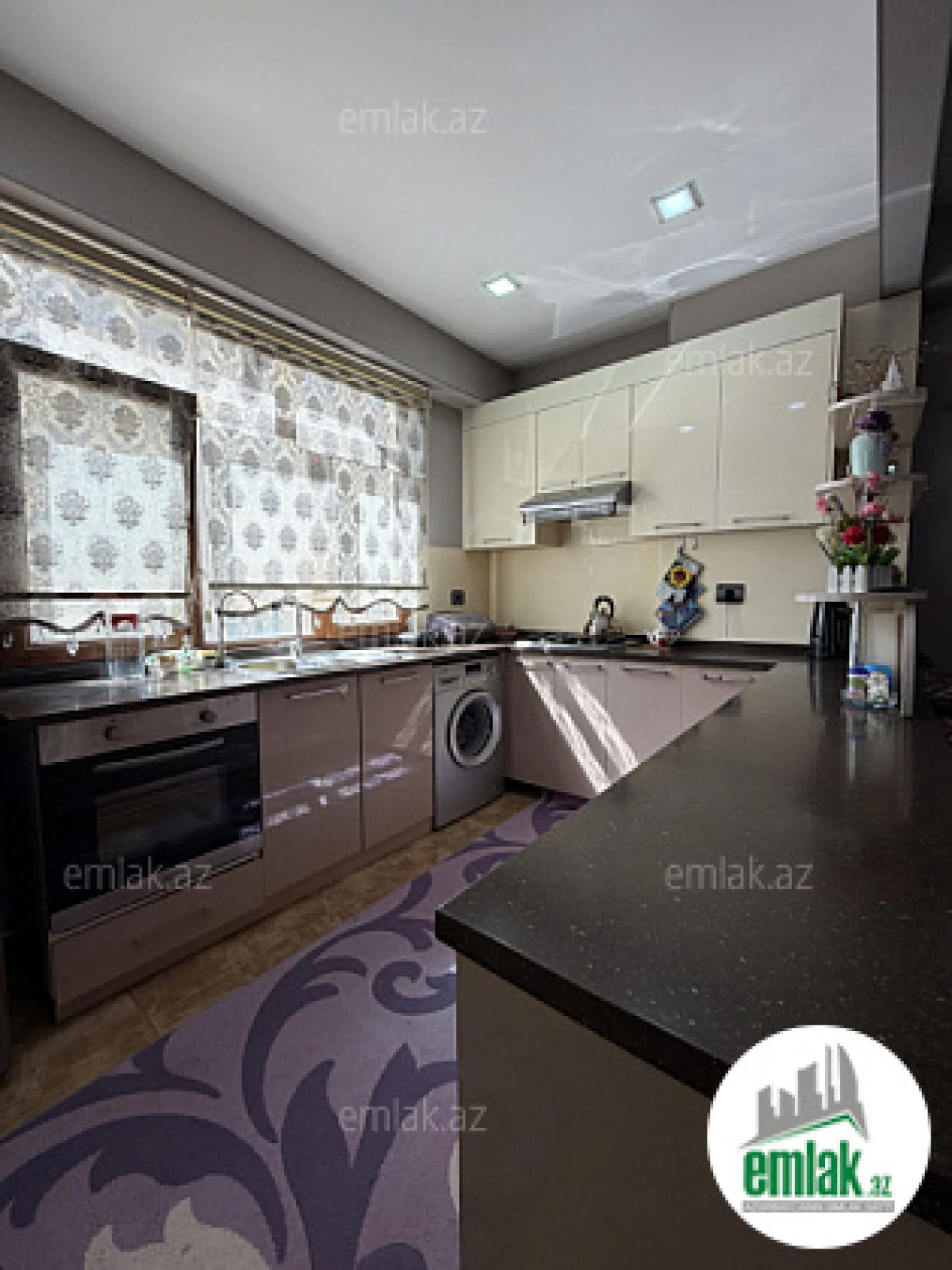 Satılır 2 otaqlı yeni tikili 57 m²