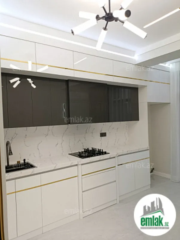 Satılır 4 otaqlı yeni tikili 185 m²