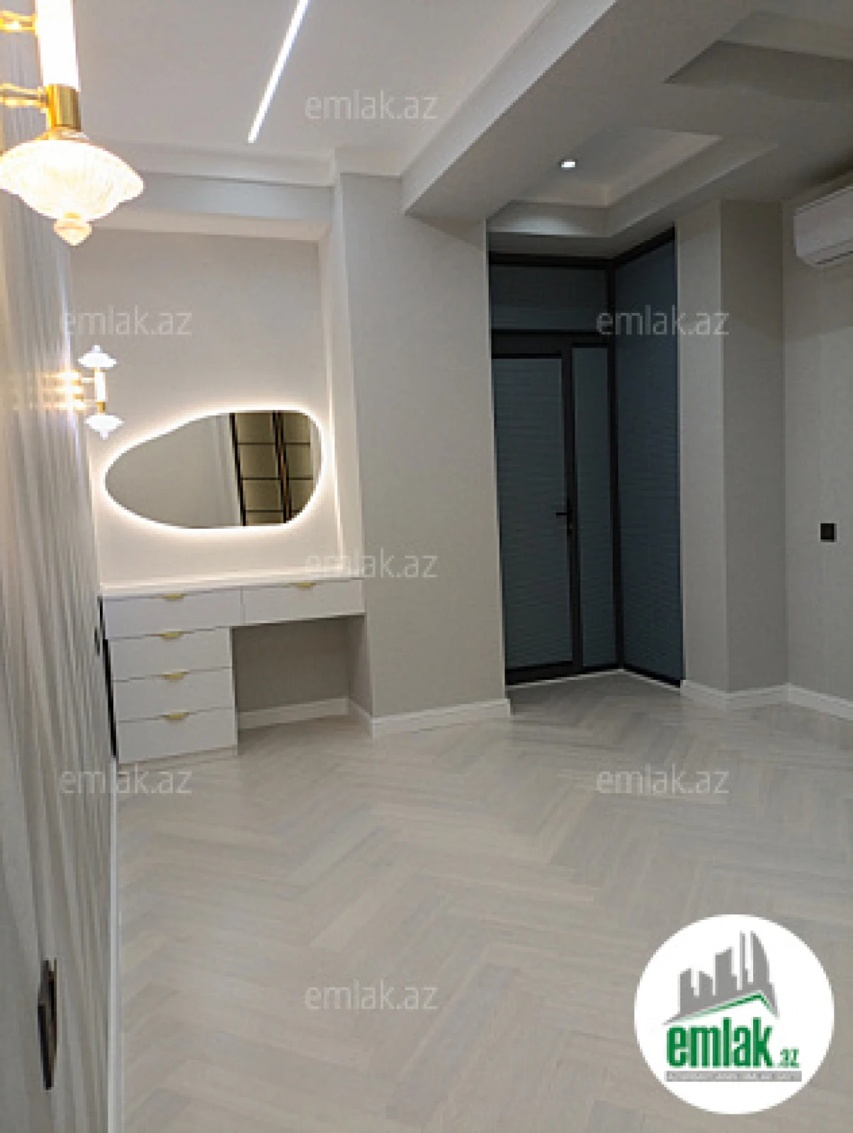 Satılır 4 otaqlı yeni tikili 185 m²