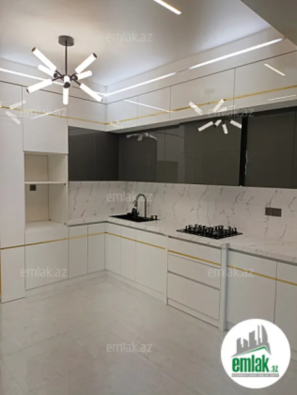 Satılır 4 otaqlı yeni tikili 185 m²