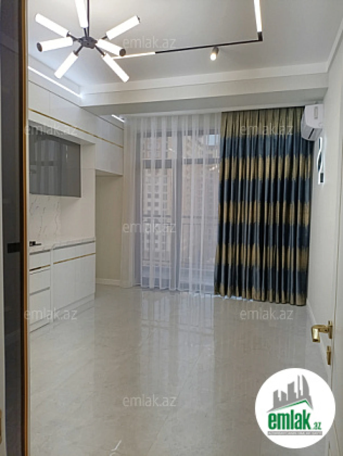 Satılır 4 otaqlı yeni tikili 185 m²