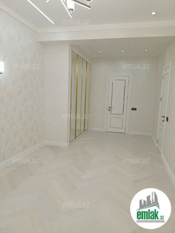 Satılır 4 otaqlı yeni tikili 185 m²