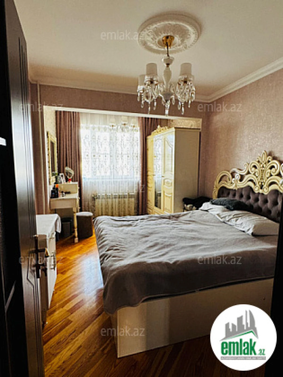 Satılır 3 otaqlı köhnə tikili 80 m²