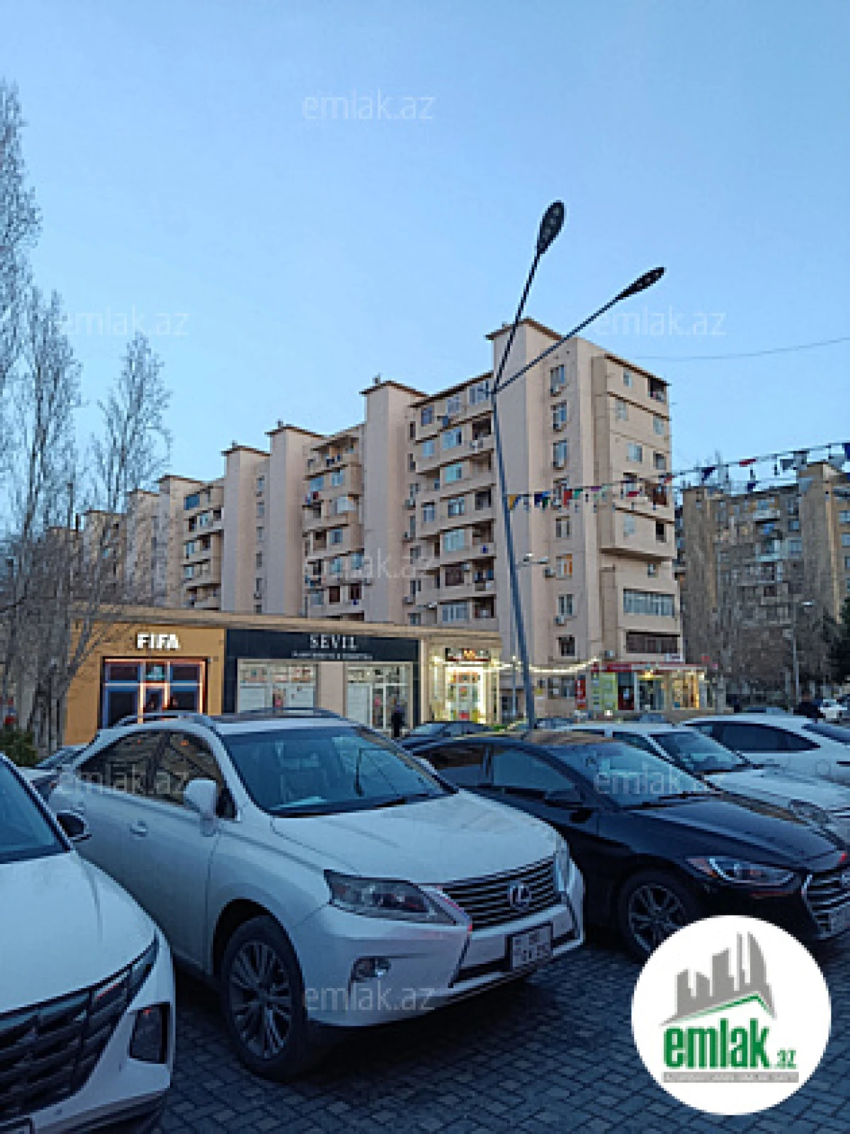 Satılır 3 otaqlı köhnə tikili 80 m²