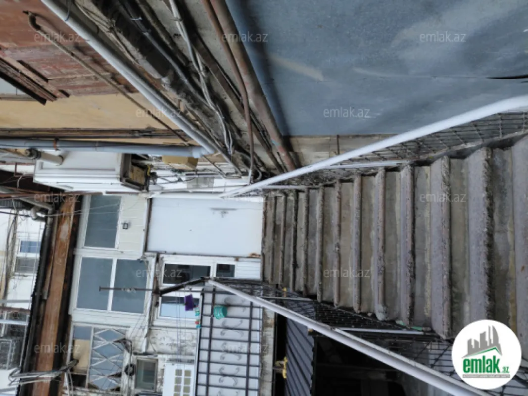 Satılır 1 otaqlı köhnə tikili 28.8 m²