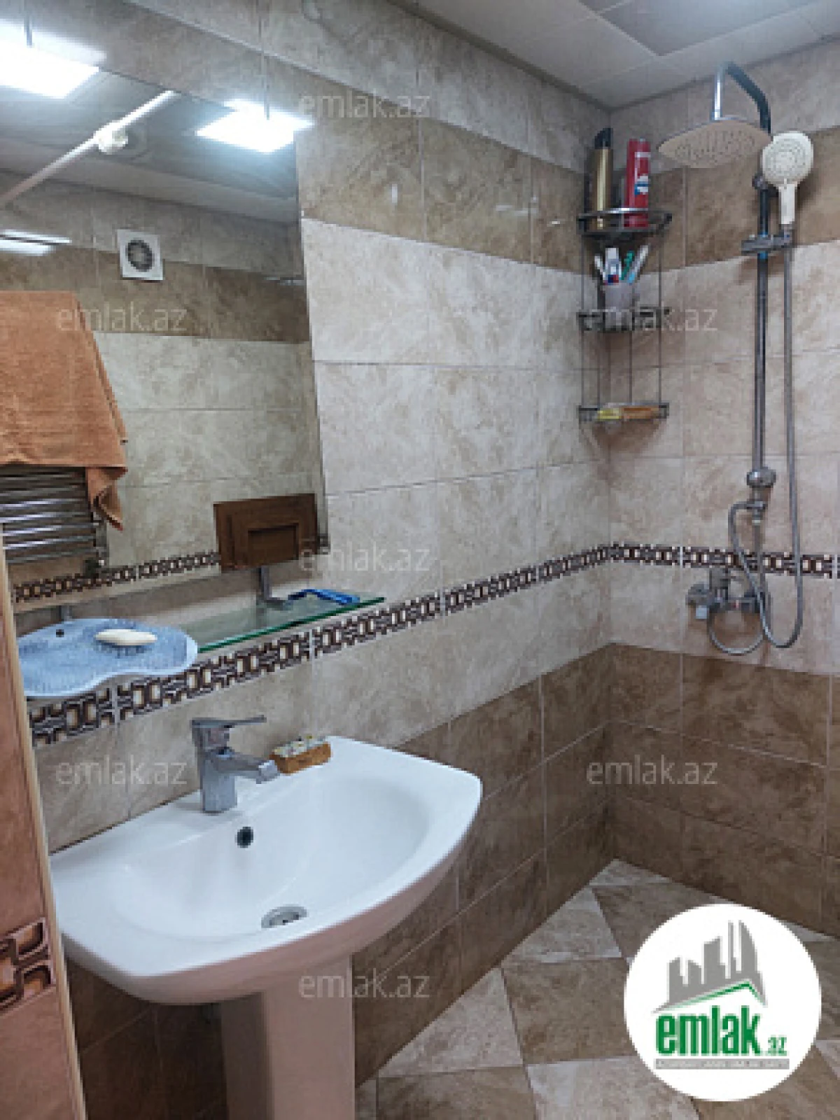 Satılır 2 otaqlı yeni tikili 60 m²