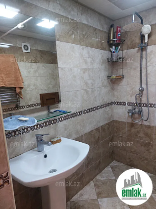 Satılır 2 otaqlı yeni tikili 60 m²