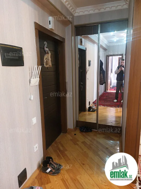 Satılır 2 otaqlı yeni tikili 60 m²