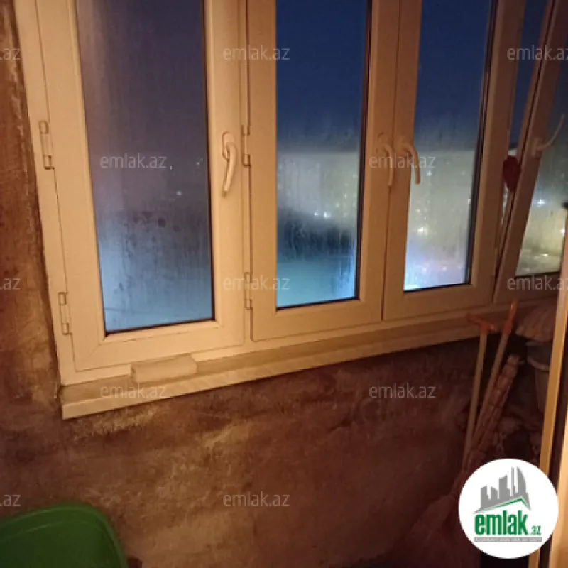 Satılır 4 otaqlı köhnə tikili 95 m²