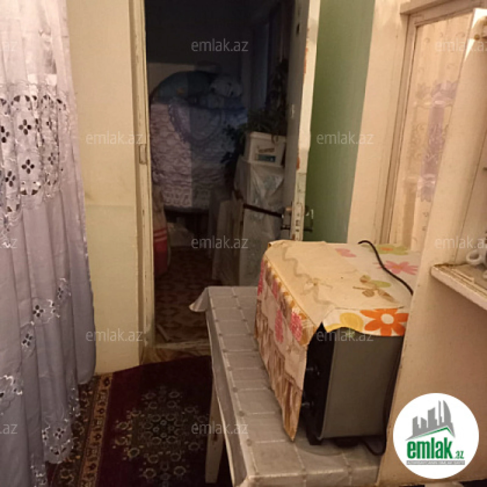 Satılır 4 otaqlı köhnə tikili 95 m²