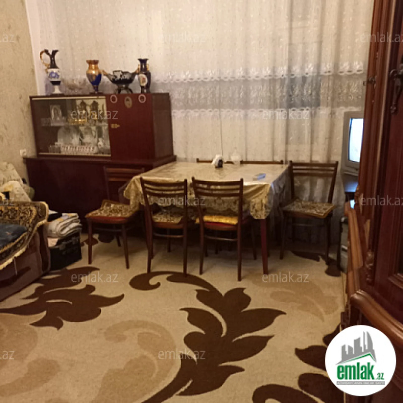 Satılır 4 otaqlı köhnə tikili 95 m²