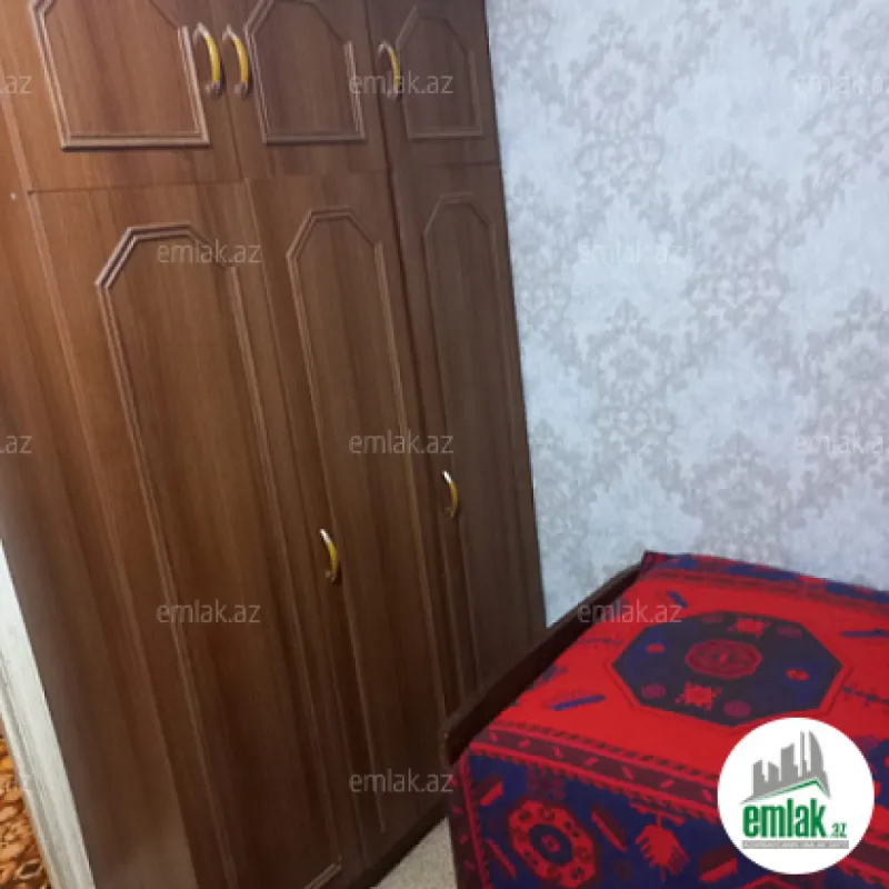 Satılır 4 otaqlı köhnə tikili 95 m²