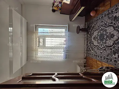 Satılır 4 otaqlı köhnə tikili 90 m²