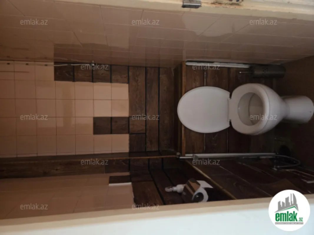 Satılır 4 otaqlı köhnə tikili 90 m²