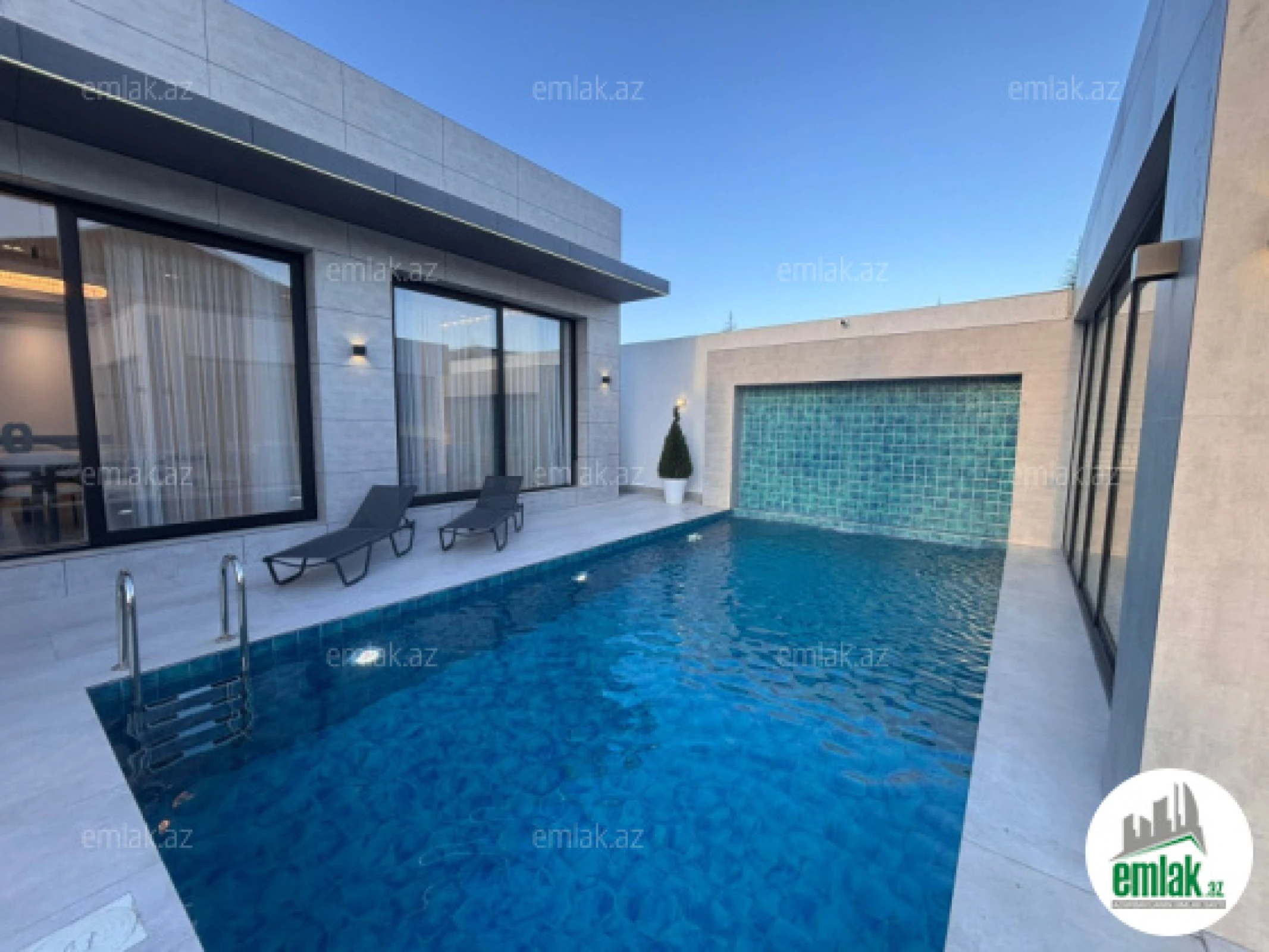 Satılır 5 otaqlı həyət evi 250 m²