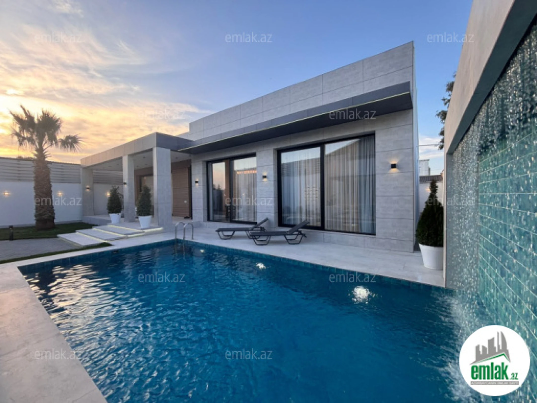 Satılır 5 otaqlı həyət evi 250 m²