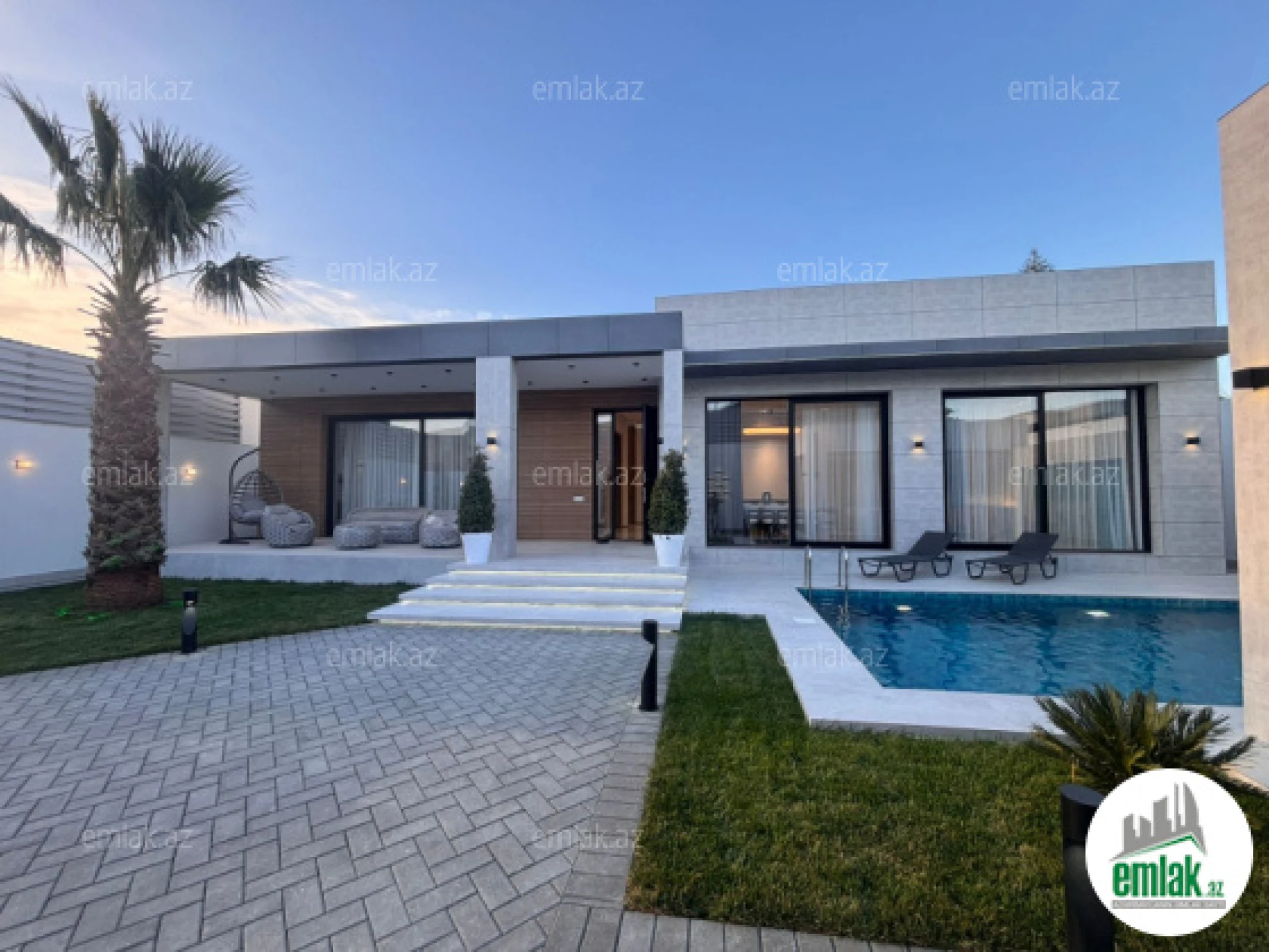 Satılır 5 otaqlı həyət evi 250 m²