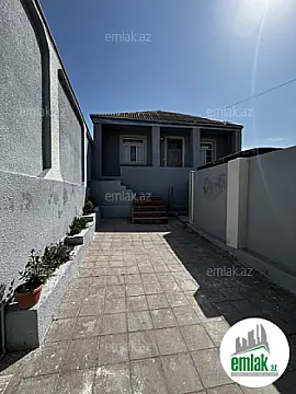 Satılır 3 otaqlı həyət evi 70 m² — Bakı 3 otaq 70.00 m²