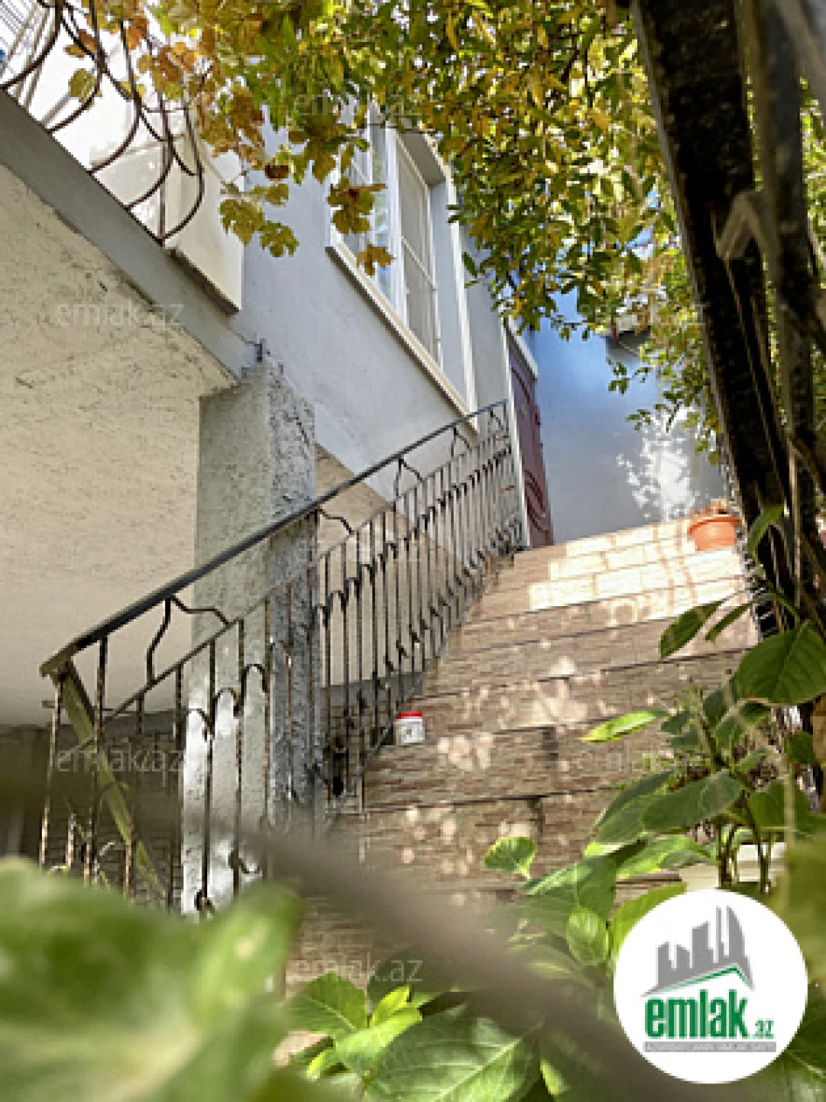 Satılır 6 otaqlı həyət evi 150 m²