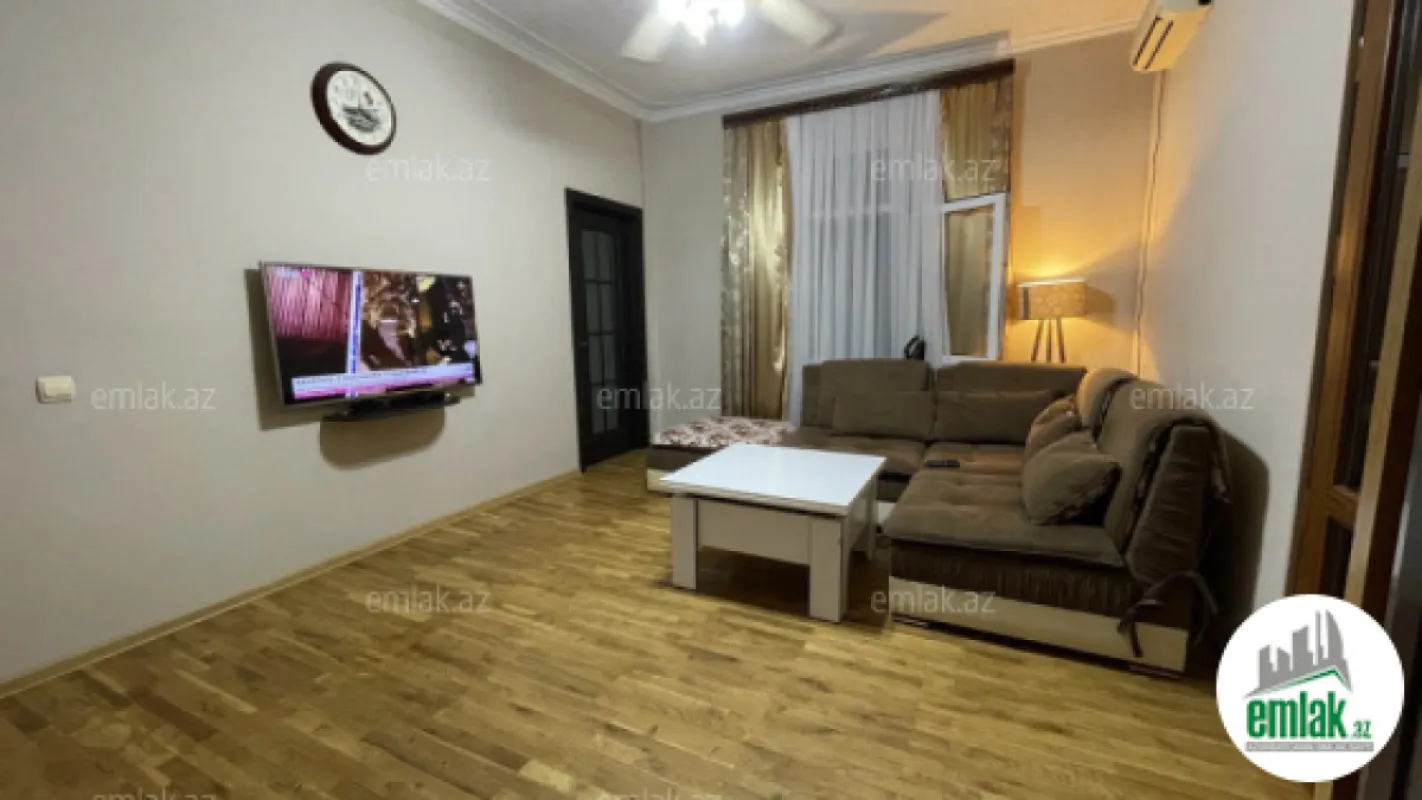 Satılır 6 otaqlı həyət evi 150 m²
