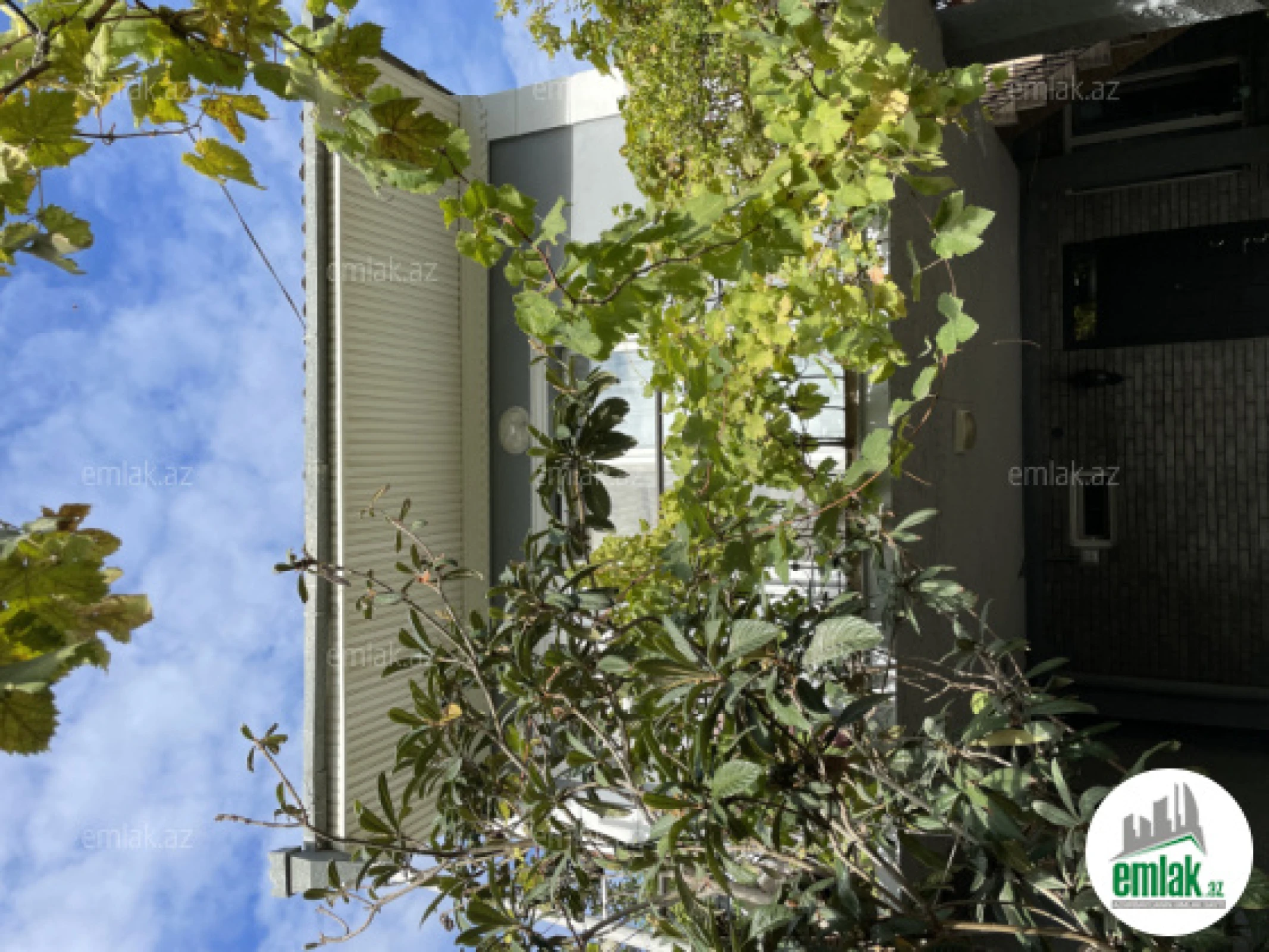 Satılır 6 otaqlı həyət evi 150 m²