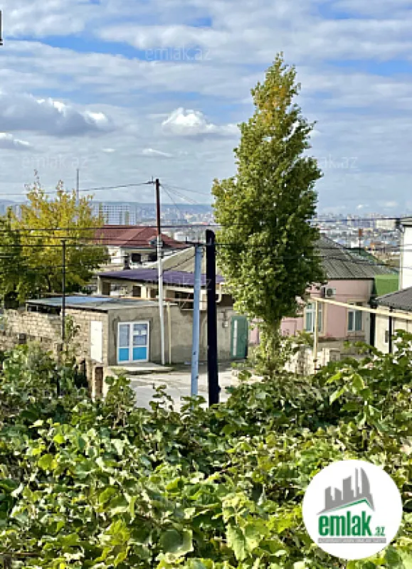 Satılır 6 otaqlı həyət evi 150 m²