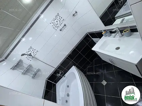 Satılır 3 otaqlı yeni tikili 100 m²