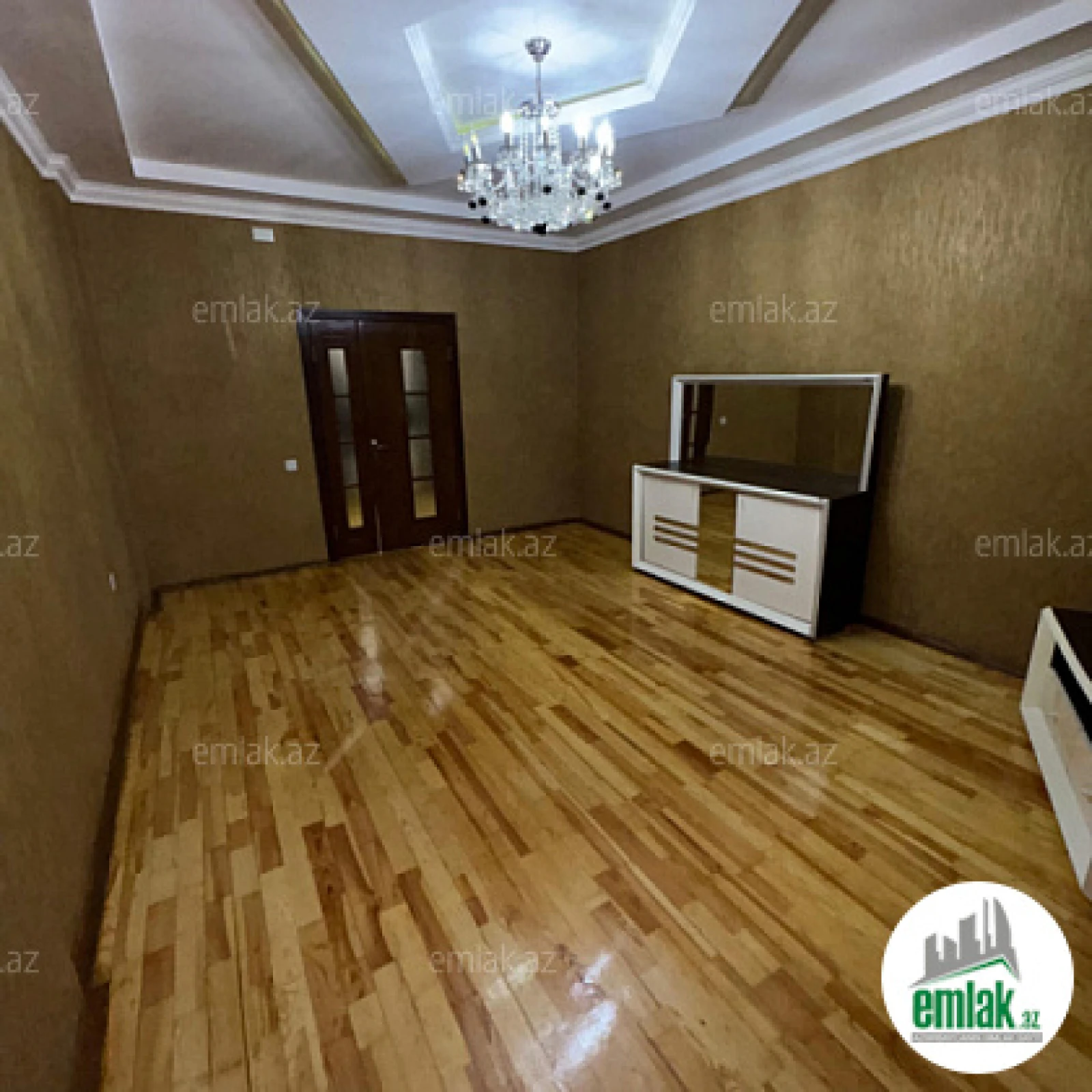 Satılır 3 otaqlı yeni tikili 100 m²