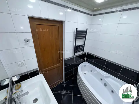 Satılır 3 otaqlı yeni tikili 100 m²