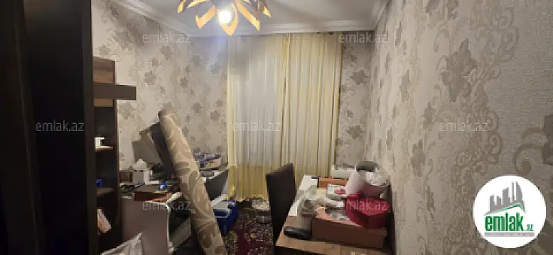 Satılır 4 otaqlı köhnə tikili 70 m²