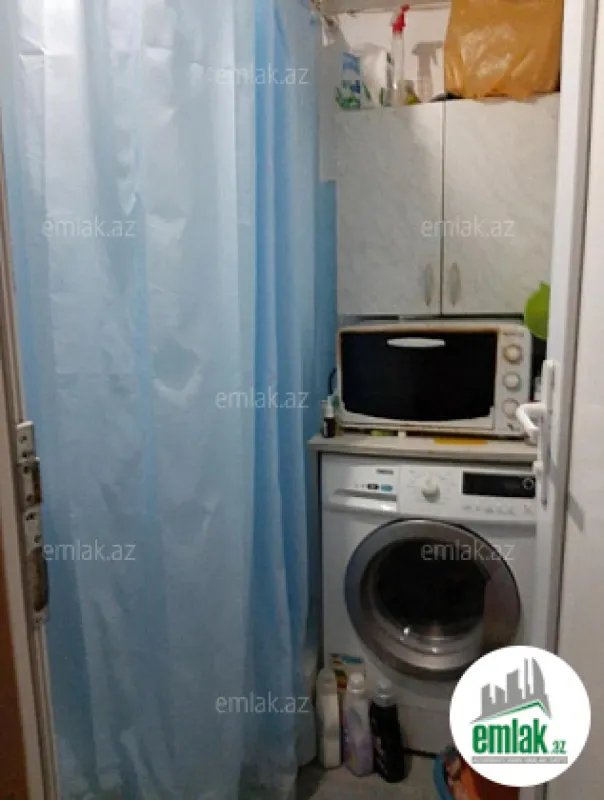 Satılır 3 otaqlı köhnə tikili 55 m²