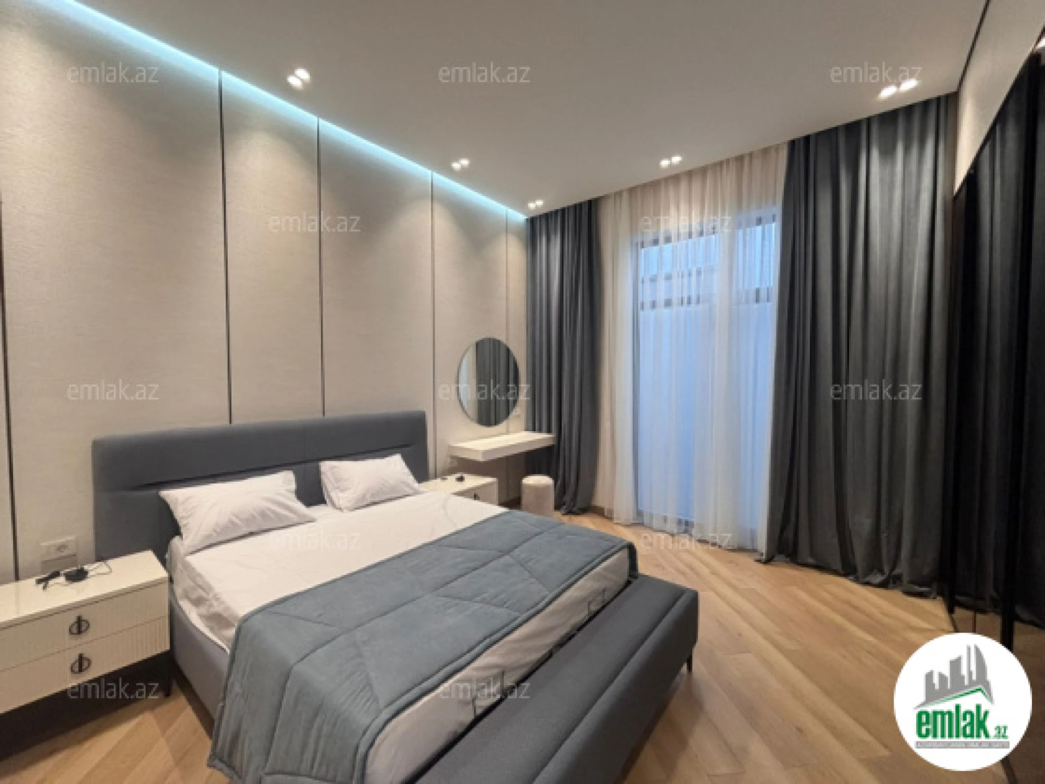 Satılır 5 otaqlı həyət evi 250 m²