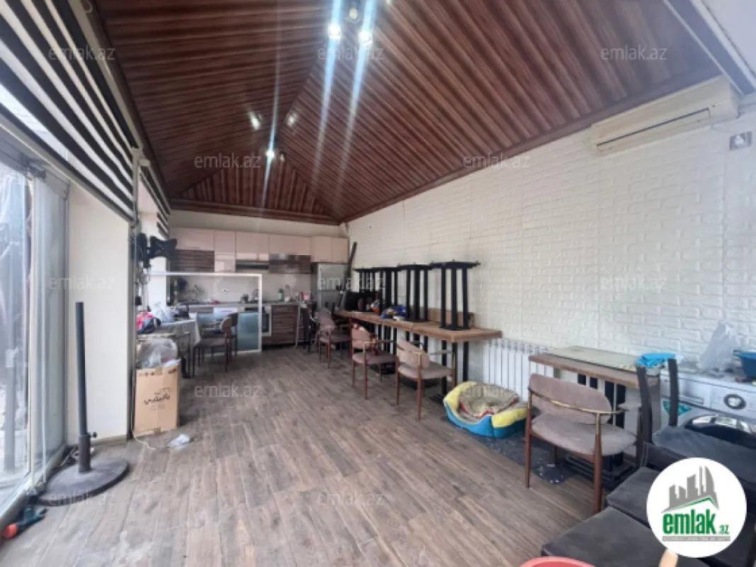 Satılır 5 otaqlı mənzil 200 m²
