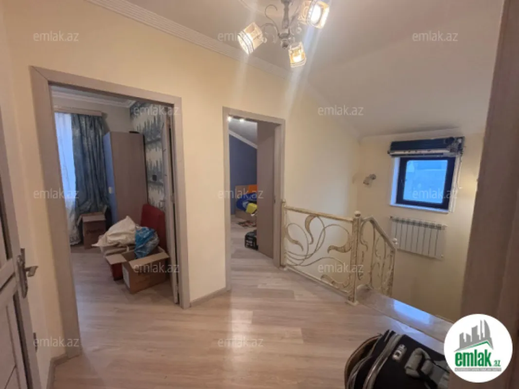 Satılır 5 otaqlı mənzil 200 m²