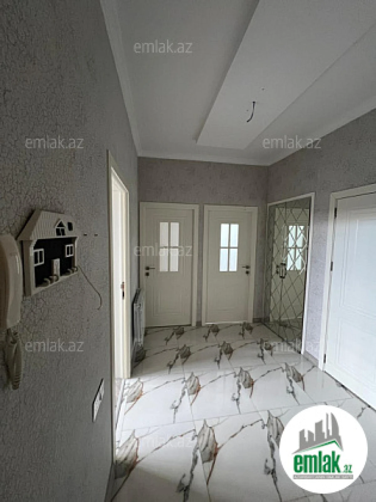 Satılır 3 otaqlı yeni tikili 78 m²