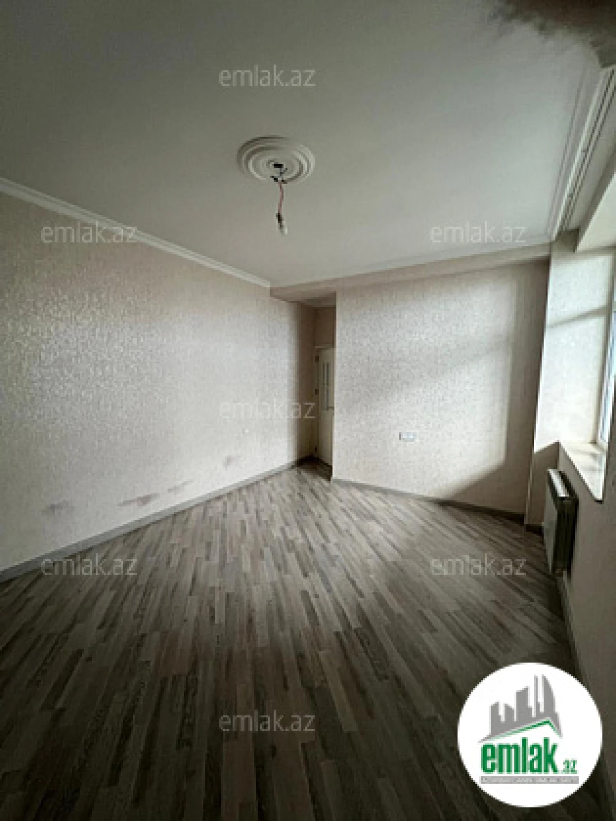 Satılır 3 otaqlı yeni tikili 78 m²