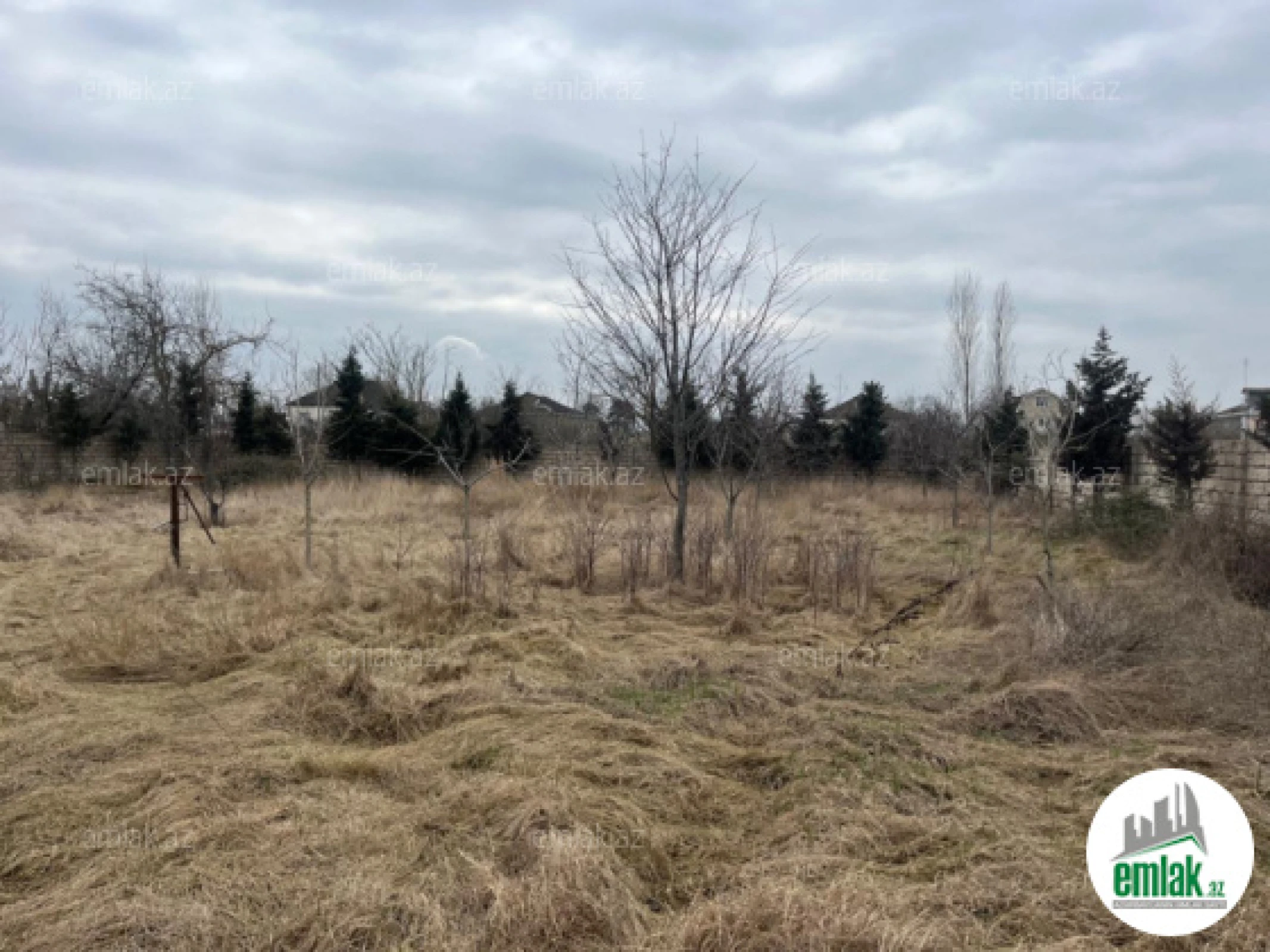 Satılır torpaq sahəsi 12 m²