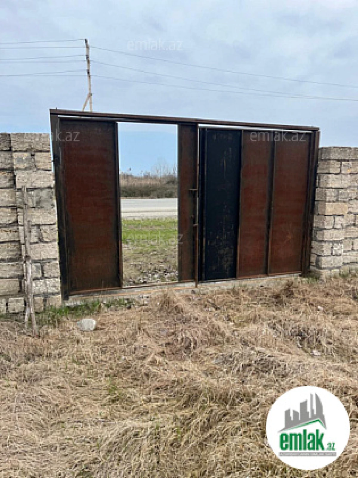 Satılır torpaq sahəsi 12 m²