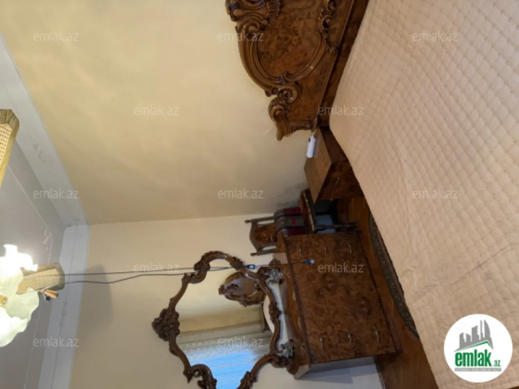 Satılır 3 otaqlı köhnə tikili 66 m²