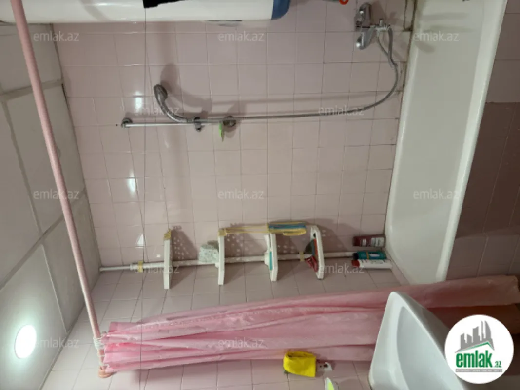 Satılır 3 otaqlı köhnə tikili 66 m²