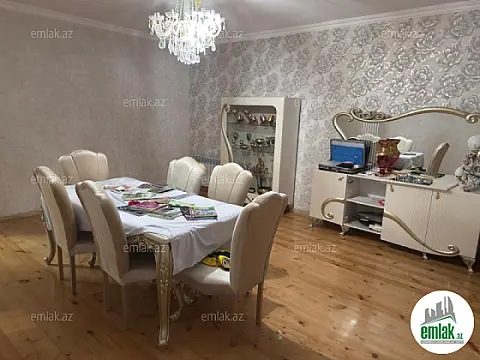 Satılır 5 otaqlı həyət evi 165 m²
