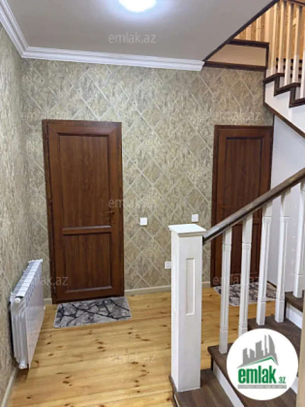 Satılır 5 otaqlı həyət evi 165 m²