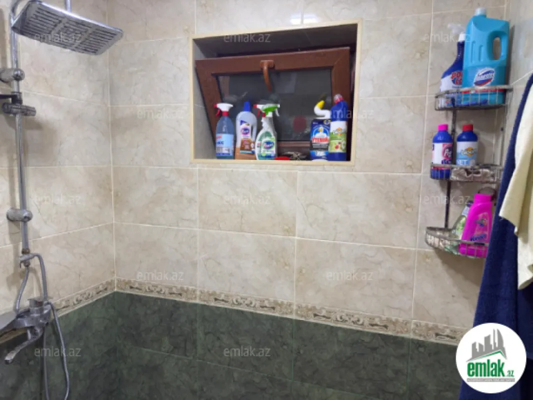 Satılır 5 otaqlı həyət evi 165 m²